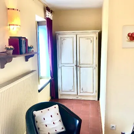 Les Florentines Pensión